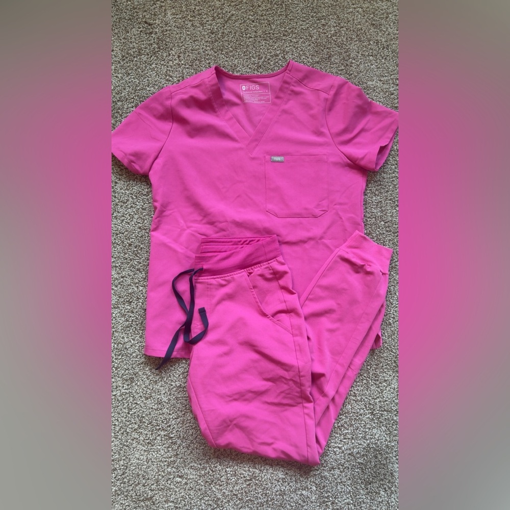 Figs Electric Orchid/pink scrub set